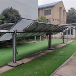 Dvojitý portrét horizontální jednoosý solární sledovač